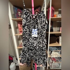 Diane Von Furstenberg/ target colab Chic Black and White Patterned dress size XL